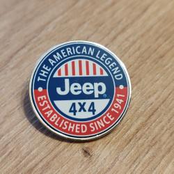 INSIGNE M&Eacute;TAL JEEP  "AMERICAN LEGEND"