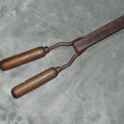 Ancien moule &agrave; balle ronde 5 puits