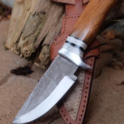 Couteau Bushcraft Chasse Survie Lame Acier Carbone 1055 Manche Bois/Acier Etui Cuir Fab Artisanale