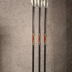 Lot de 3 fl&egrave;ches d'arbalette Excalibur Diablo en carbone.