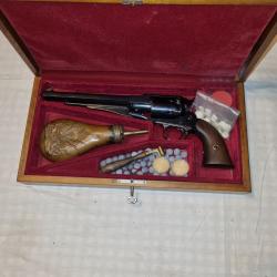 Coffret R&eacute;volver Remington 1858 Pietta comp&eacute;tition calibre 44