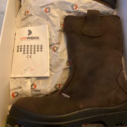 Botte securit&eacute; unimax fourr&eacute;e pelle col caff&egrave; pointure 43 neuve