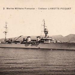 CPA - Marine de Guerre - Croiseur UR LAMOTTE-PICQUET -N&deg;6037