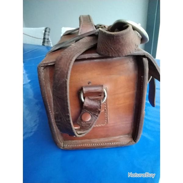 Sacoche vintage anglaise ann�es 70,tout cuir excellent etat