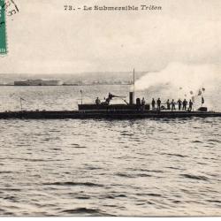 CPA - MARINE de GUERRE - Sous-Marin  Le Submersible   " Triton " -N&deg;6052