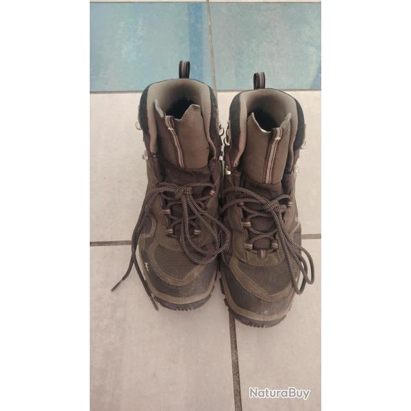 Chaussures de randonn�e Decathlon