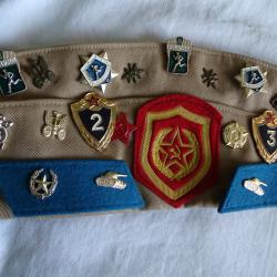 Calot arm&eacute;e russe avec insignes militaires (2)