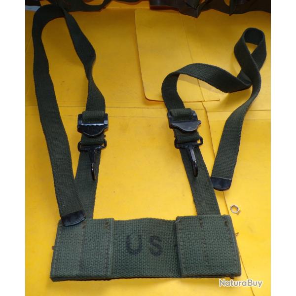 ARMEE AMERICAINE U.S : SANGLE DE L'ARMEE AMERICAINE AVEC UN TAMPON BIEN VISIBLE , CETTE SANGLE PERME