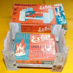 RECHAUD DE POCHE DE MARQUE ESBIT , BON ETAT  VOIR PHOTOS . POUR TOUT RENSEIGNEMENT ME CONTACTER. REG