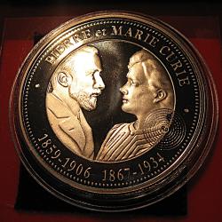 medaille france  " pierre & marie Curie"  1859-1906 - 1867-1934 sous capsule