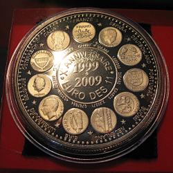 medaille france  " 1999 -2009 "euro des 11  essai sous capsule