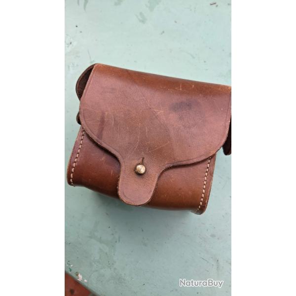 Sacoches en  cuir  porte cartouches pour ceinture -BALL TRAP