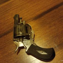 R&eacute;volver 320 Belge