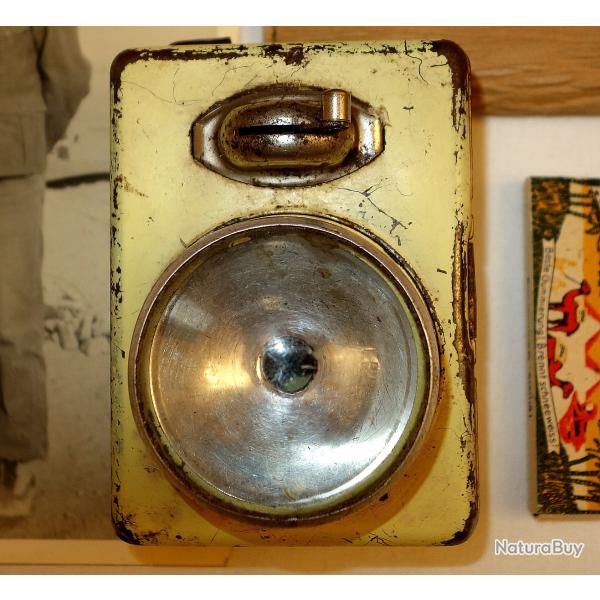 LAMPE de la SECONDE GUERRE.