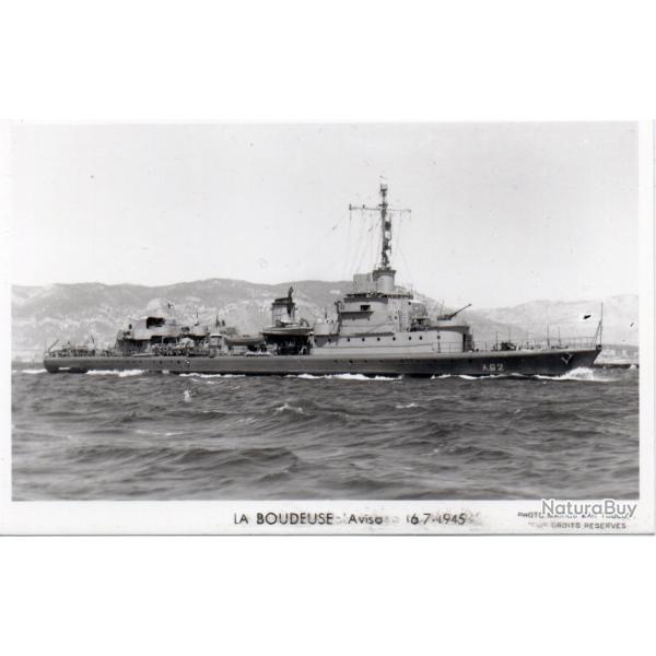 CPA - Marine de Guerre - LA BOUDEUSE -AVISO 16-7-1945  -N�6077