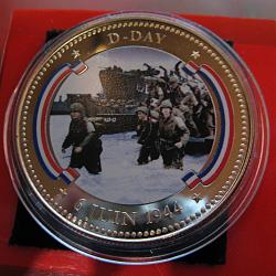 m&eacute;daille coloris&eacute;e "tresor du patrimoine " D.DAY d&eacute;barquement 1944 " sous capsule sup