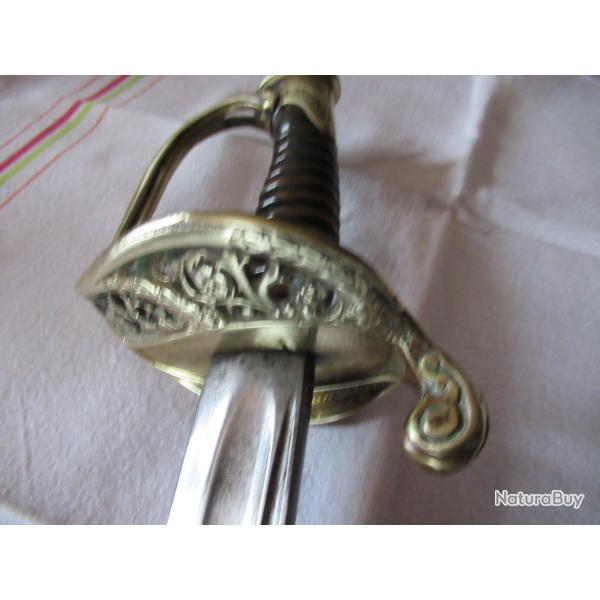 Sabre d'infanterie mod�le 1845 d'adjudant ou d'officier subalterne .
