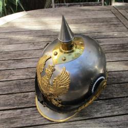 casque a pointe modele acier