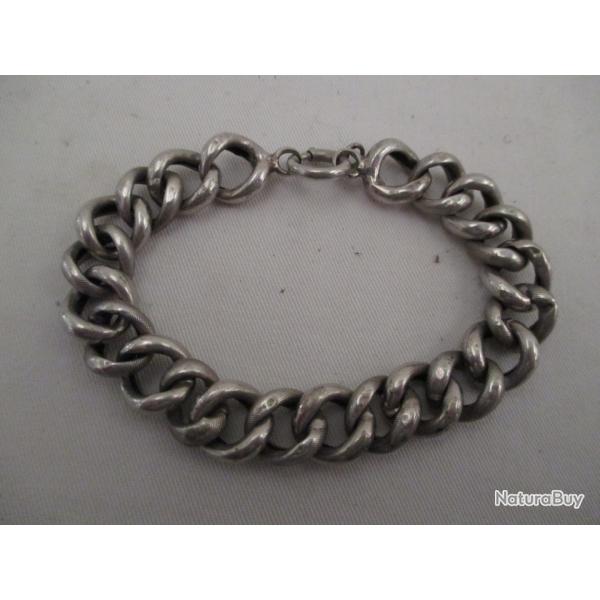 bracelet en argent  grosses mailles voir les photos - tr�s bon �tat