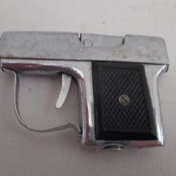 briquet a essence  en forme de pistolet  beaux  marquages  parfai &eacute;tat et de fonction