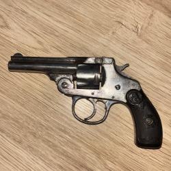 Revolver Iver Johnson 32 S&W First Model