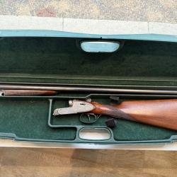 Tr&egrave;s beau fusil AYA &agrave; platines Holland & Holland 12/70 dans sa mallette
