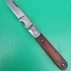 ANCIEN COUTEAU PLIANT AVEC MEPLAT & ENCOCHE  SUR LAME .  PARFAIT FONCTIONNEMENT  .