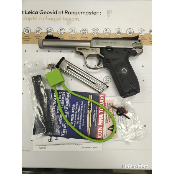 Pistolet semi-automatique Smith et Wesson Victory cal 22lr