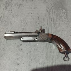 Pistolet &agrave; broche avec ba&iuml;onnette