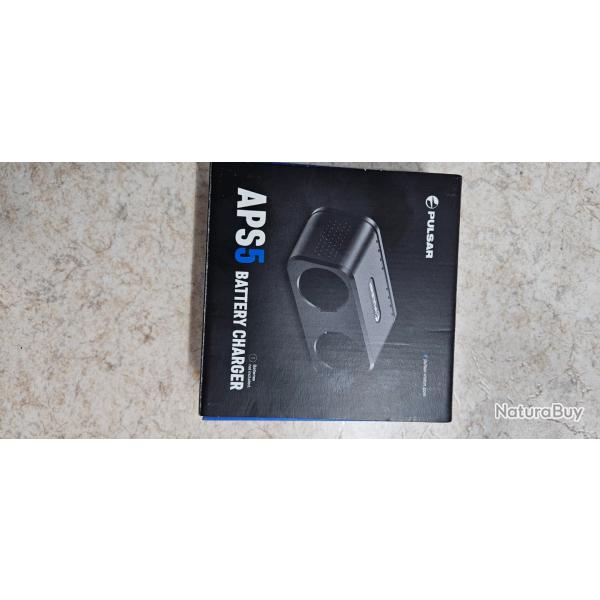 Chargeur  de batterie pulsar  APS5