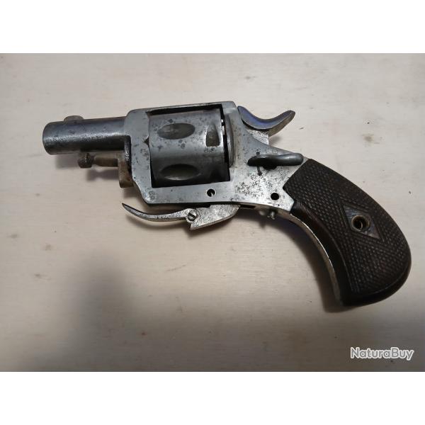 REVOLVER BULLDOG 8 mms