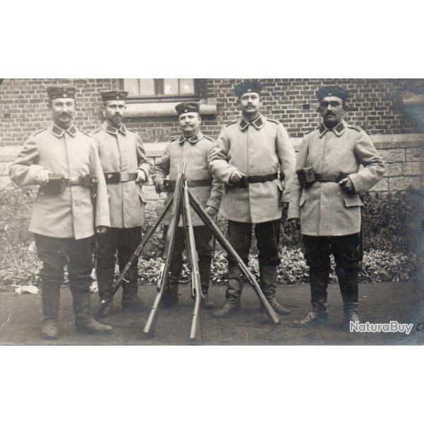 CPA - Un Groupe Soldats Allemands - N�4112