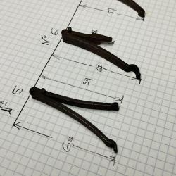 Ressort de chien pour platine de pistolet ou fusil ancien .