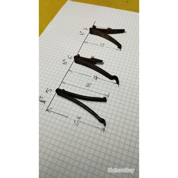 Ressort de chien pour platine de pistolet ou fusil ancien .