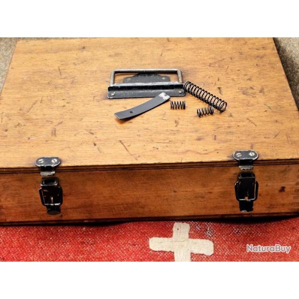 Lot Pi�ces d�tach�es Ressort pour fusil Suisse Schmidt Rubin G96/11