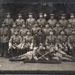 CPA - Un Groupe Soldats Allemands - N&deg;4116