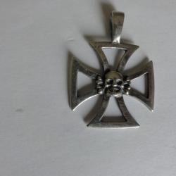 insigne brevet militaire t&eacute;te de mort