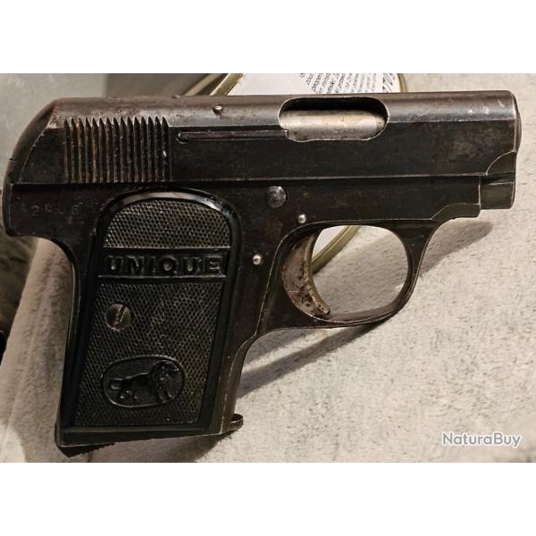 Pistolet Unique Semi Auto 6,35