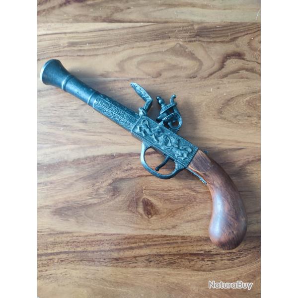 Grand pistolet � silex � coffre canon tromblonn� pour d�coration