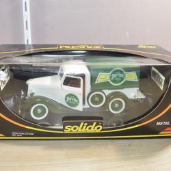 Camionnette echelle  1:18 Solido Ref 8010 Perrier Ford pickup 1934 M&eacute;tal Prestige