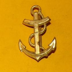 ANCRE DE MARINE POUR CASQUE COLONIAL , DIMENSION 55 MM ,  FABRICANT SANS , HOMOLOGATION SANS&nbsp;&nbsp; ,BON