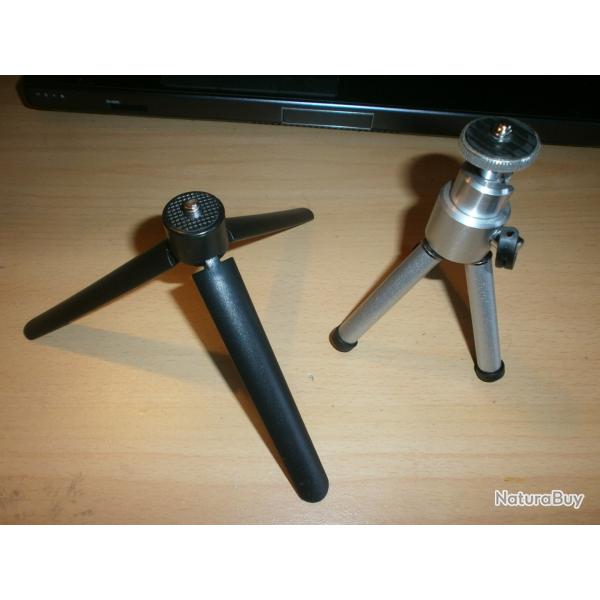 2 trepieds camera ou appareil photo pliables mini tripodes