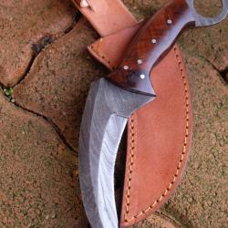 Couteau Karambit Lame Acier Damas 256 Couches Manche Bois de Rose Etui Cuir Fabr Artisanale