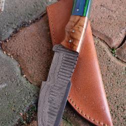 Couteau de Chasse Trakker Damas Lame 256 Couches Manche 2 Bois Fabric Artisanale Etui Cuir