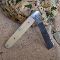 Greffoir Couteau Lame Damas 128 Couches Manche Os Fabrication Artisanale Cran Forc&eacute;