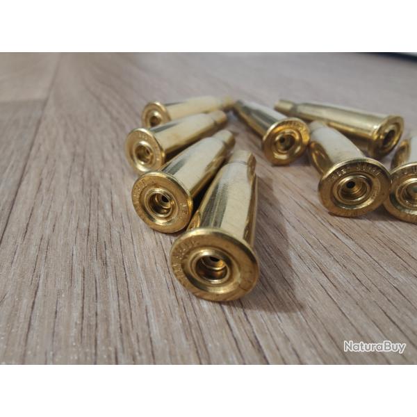 Lot de 210 �tuis de 8mm lebel