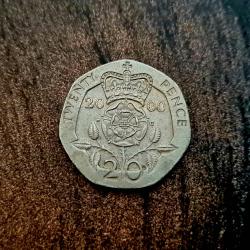 PIECE 20 pence Elizabeth II 4e effigie, type rose ann&eacute;e 2000