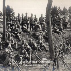 CPA - Un Groupe Soldats Allemands -N&deg;6098