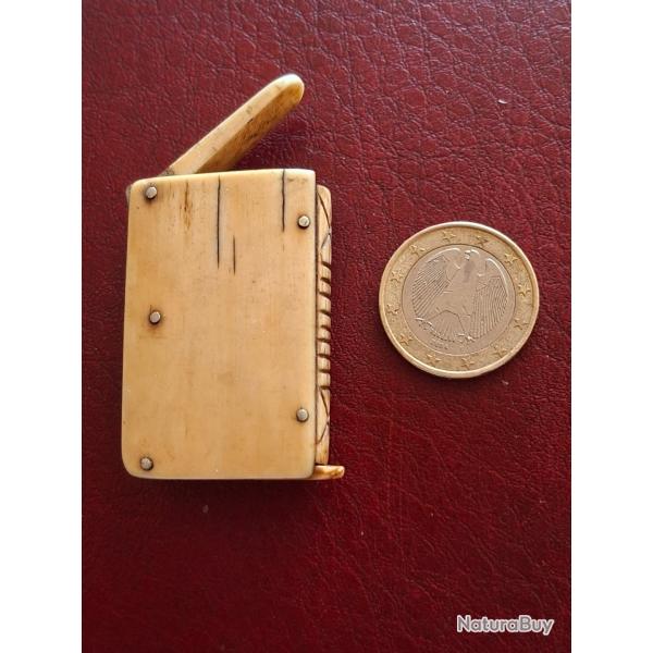 Rare Antique Vesta En Os bo�te d'allumettes.