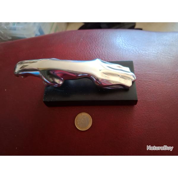 Mascotte de voiture Jaguar chrom�e 15cm sur socle 12cm